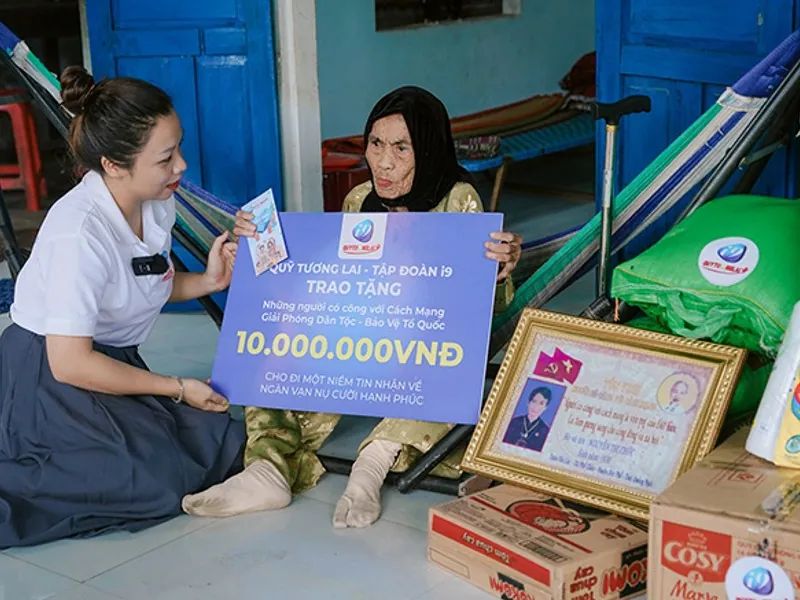 Hình ảnh minh họa một người đang tìm kiếm sự giúp đỡ từ chuyên gia tư vấn